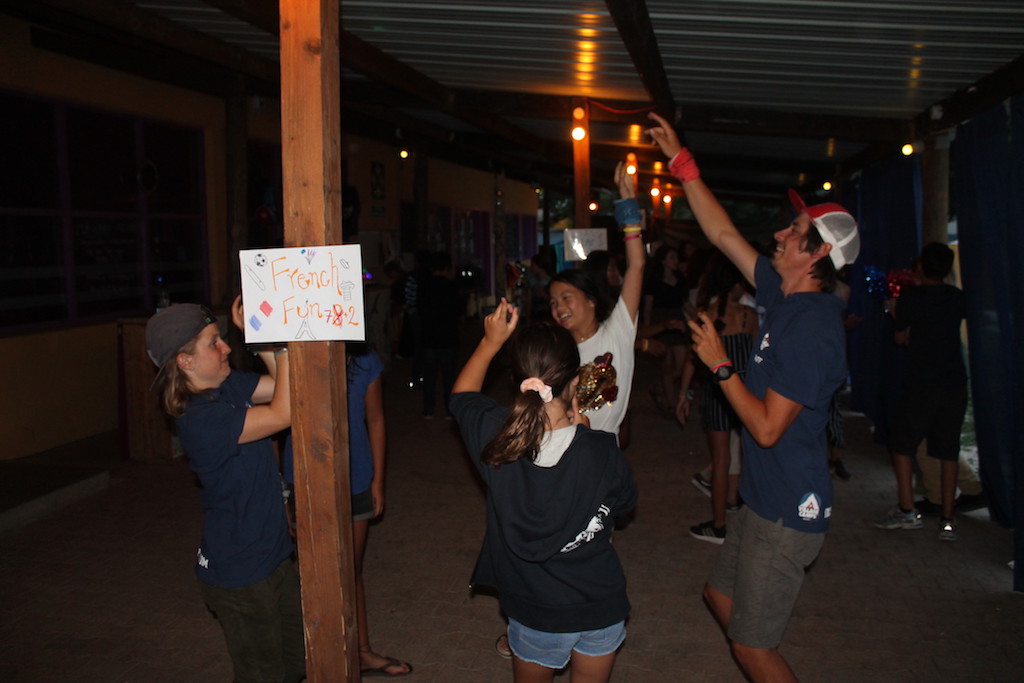 Village Camps International Summer Camp Ard&egrave;che, France 2019-07-26 https://www.villagecamps.com/journals_admin/images/2166-7149-Disco11 copy.jpg
